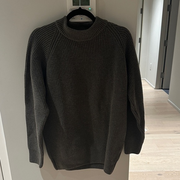 La Paz men’s sweater- size large wool